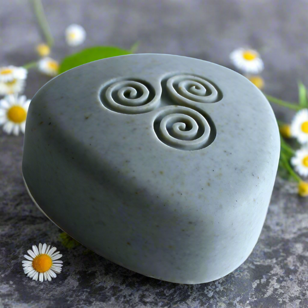 you : : chamomile oatmeal soap : : 6oz